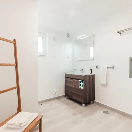 Πανσιόν Baleia Atlantic - 5 Bedroom With Pool 4*