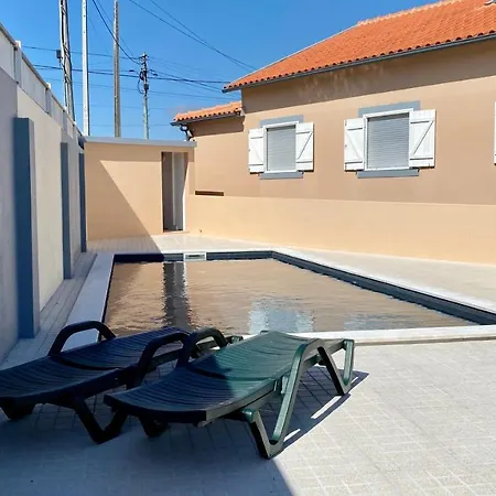 Πανσιόν Baleia Atlantic - 5 Bedroom With Pool Santa Cruz (Oeste)
